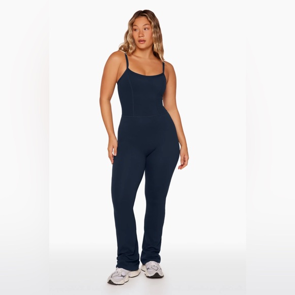 Set Active Sporty Flare Jumpsuit - Picture 1 of 4